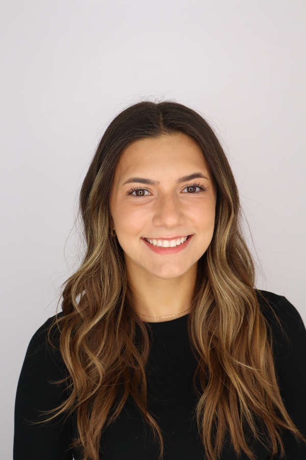 Photo of Anya Popa